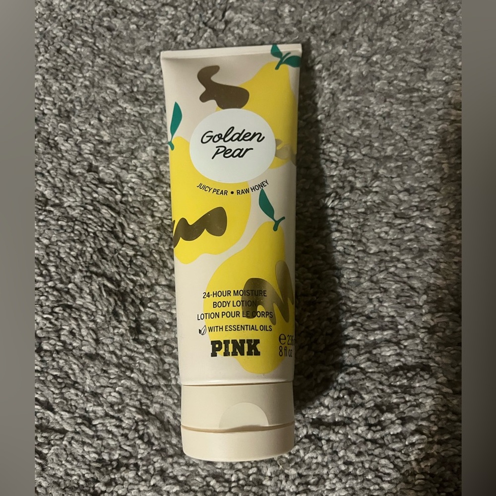PINK Golden Pear body lotion